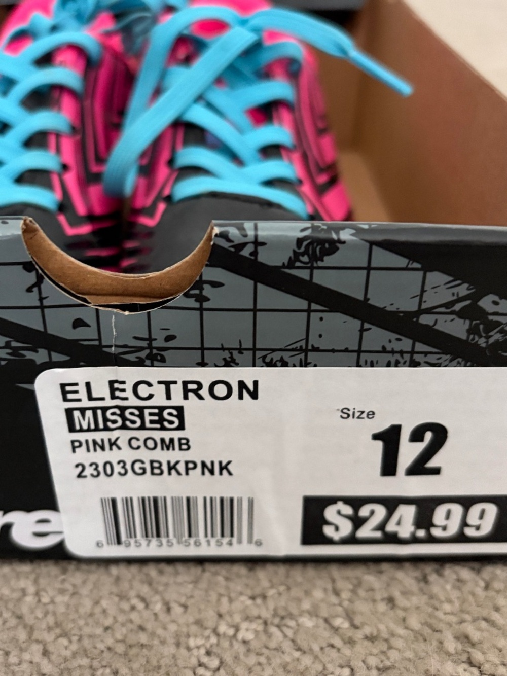 Mitre Electon Girls Soccer Cleats Sneakers Shoes Size 12 Pink Black Blue - Picture 2 of 4